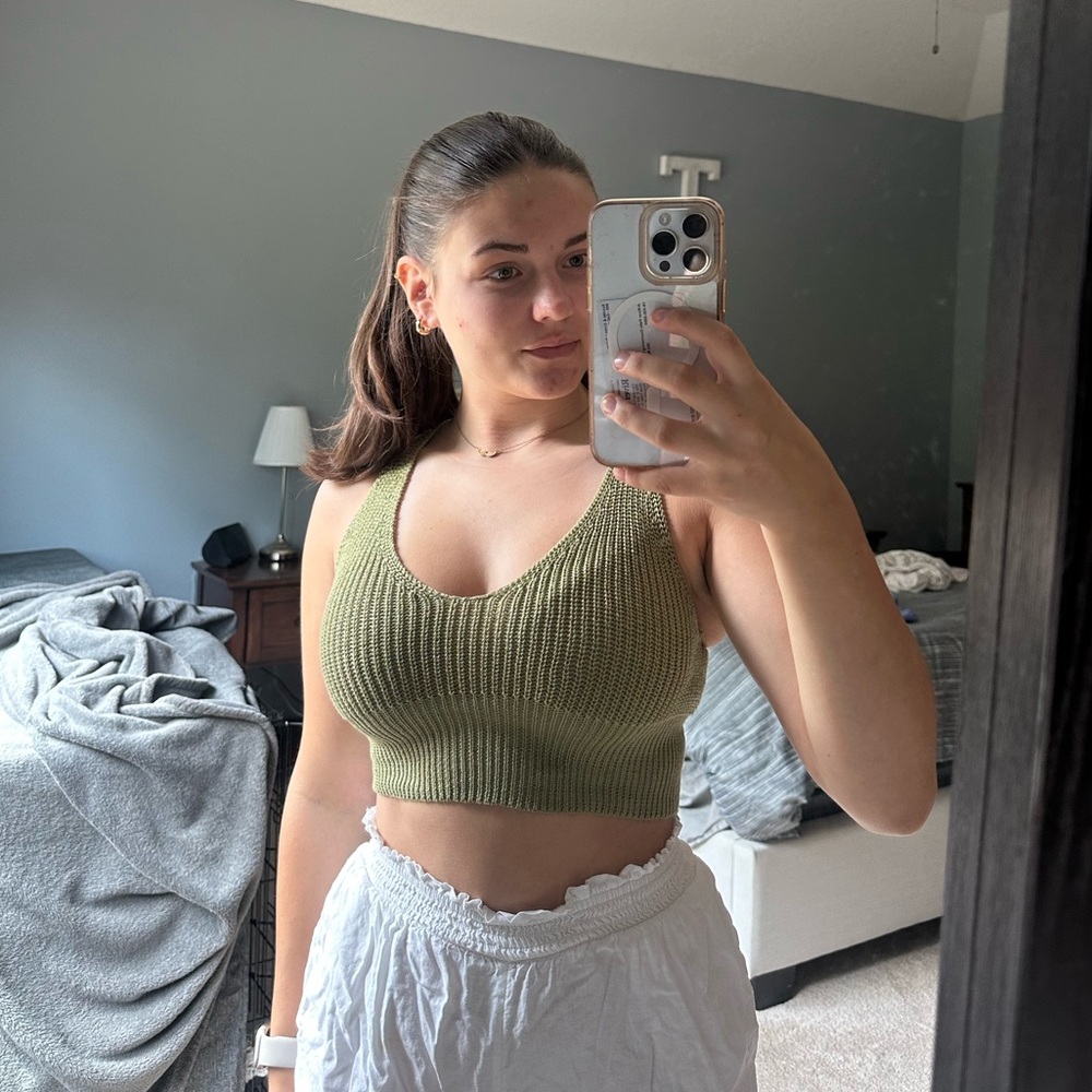 SHEIN Green Ribbed Sleeveless Crop Tank Top